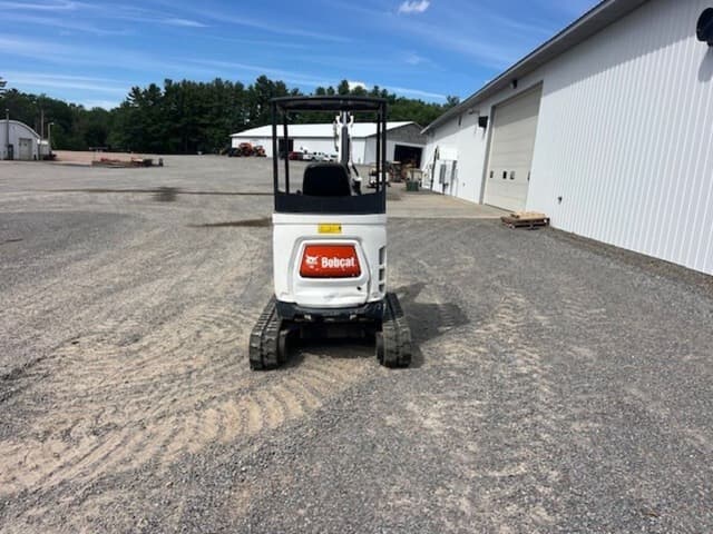 Image of Bobcat E20 equipment image 3