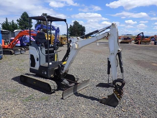 Image of Bobcat E20 equipment image 1