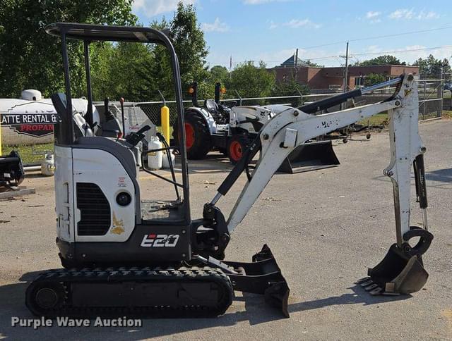 Image of Bobcat E20 equipment image 3
