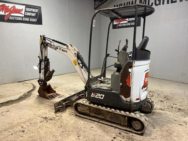 Image of Bobcat E20 equipment image 2