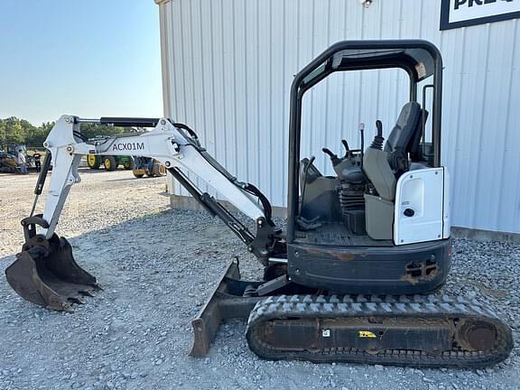 Image of Bobcat E26 equipment image 1