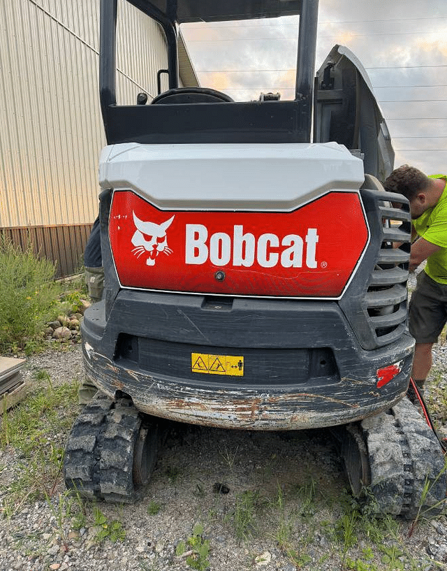 Image of Bobcat E32 equipment image 3