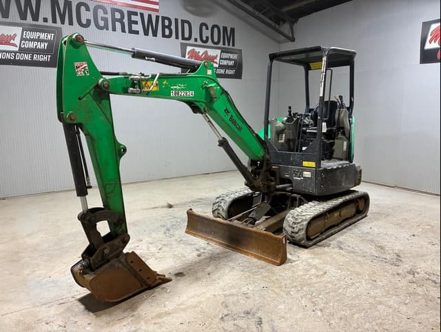 Image of Bobcat E32i equipment image 1