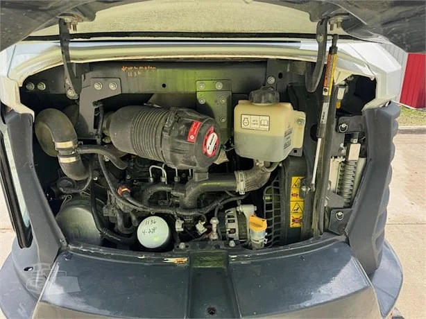 Image of Bobcat E35 equipment image 3
