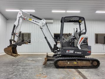 Main image Bobcat E35