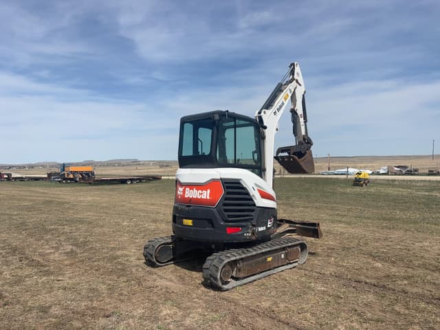 Image of Bobcat E35 equipment image 4