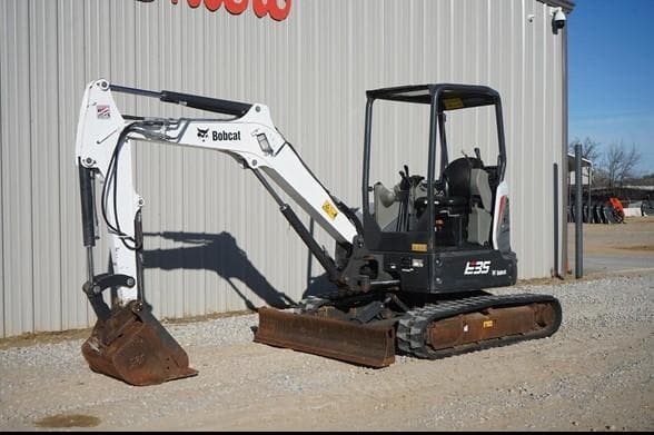 Image of Bobcat E35i equipment image 1