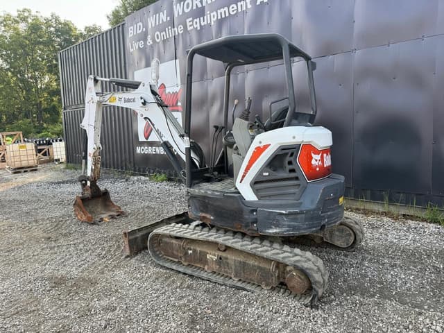 Image of Bobcat E35i equipment image 1