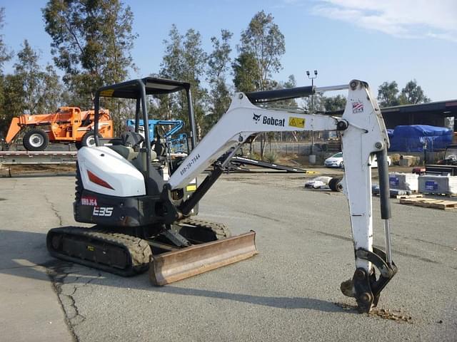 Image of Bobcat E35i equipment image 1