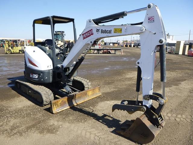 Image of Bobcat E35i equipment image 1