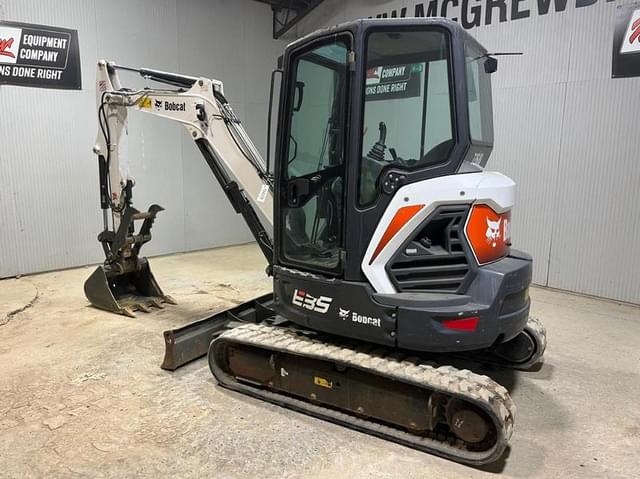 Image of Bobcat E35i equipment image 2