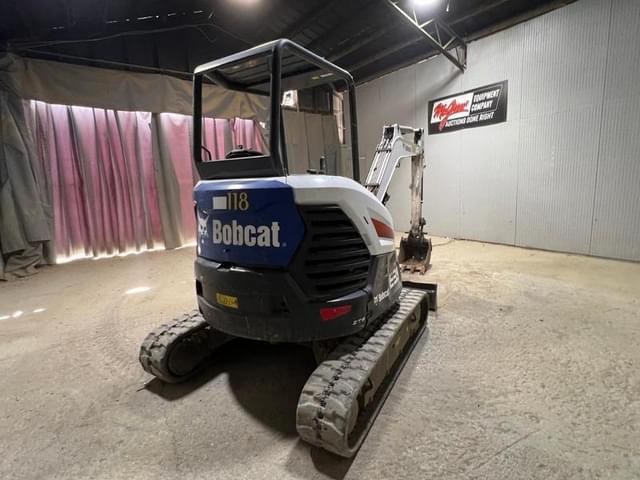 Image of Bobcat E35i equipment image 4