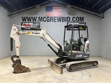Main image Bobcat E35i