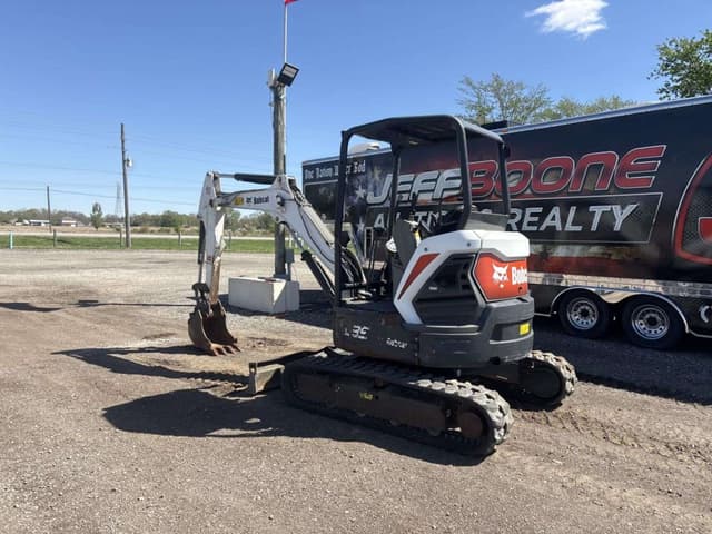 Image of Bobcat E35i equipment image 2