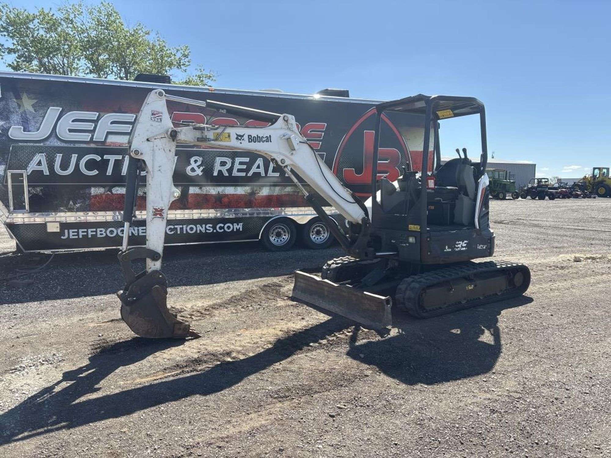 2018 Bobcat E35i Equipment Image0