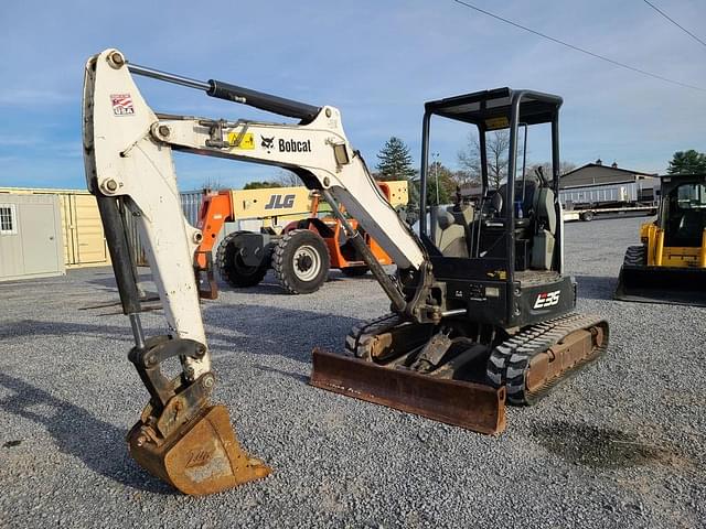 Image of Bobcat E35i equipment image 1