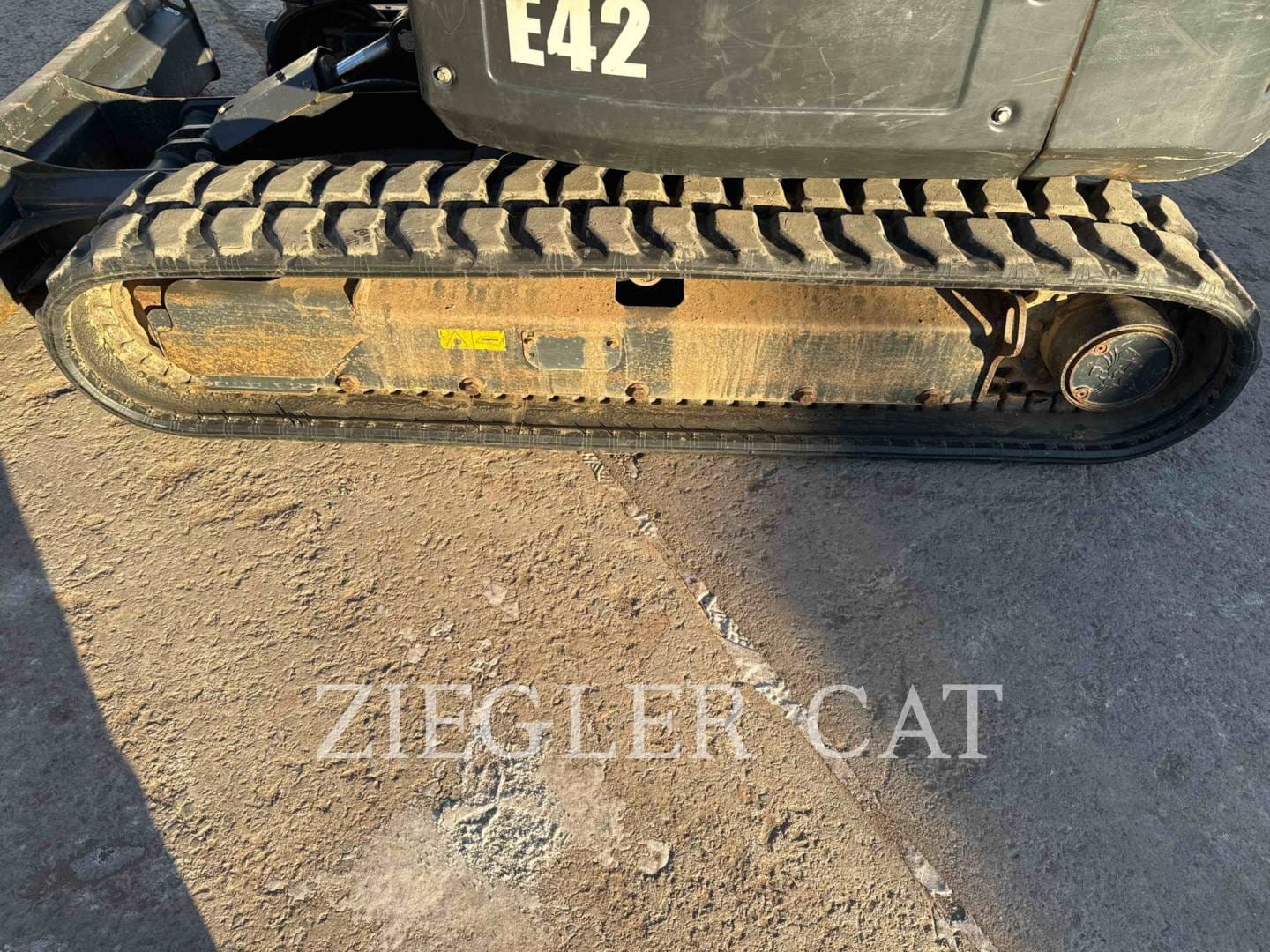 Main image Bobcat E42