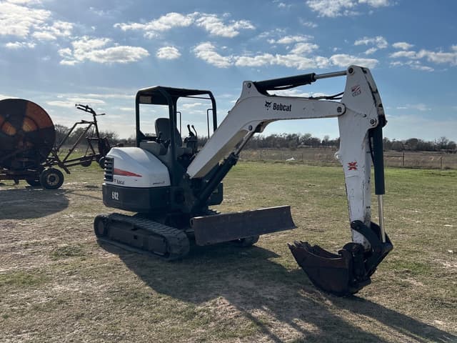 Image of Bobcat E42 equipment image 1