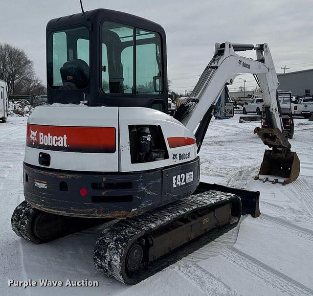 Image of Bobcat E42 equipment image 4