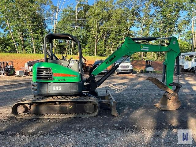 Image of Bobcat E45 equipment image 3