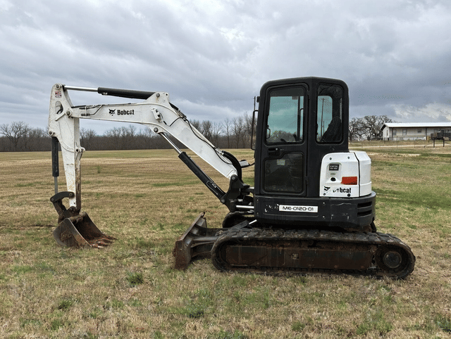 Image of Bobcat E50 equipment image 1