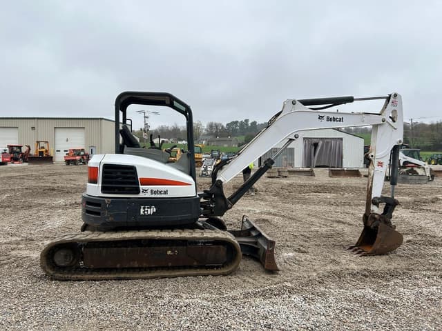 Image of Bobcat E50 equipment image 4