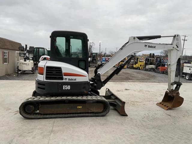 Image of Bobcat E50 equipment image 4