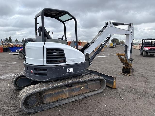 Image of Bobcat E50 equipment image 2