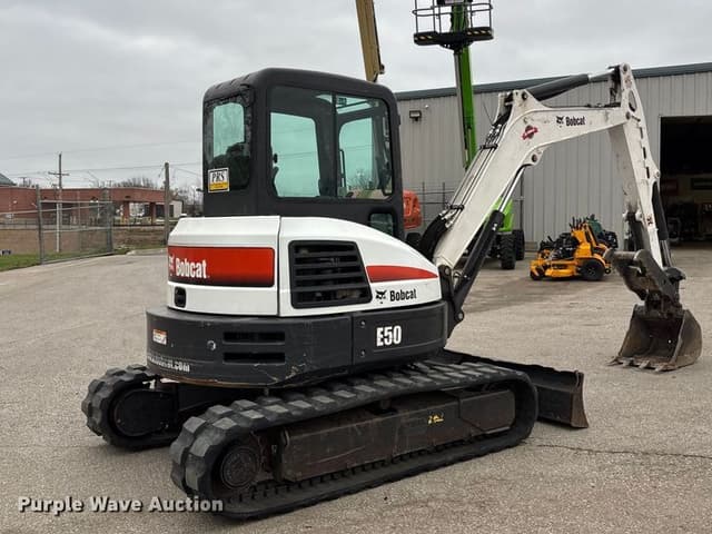 Image of Bobcat E50 equipment image 4
