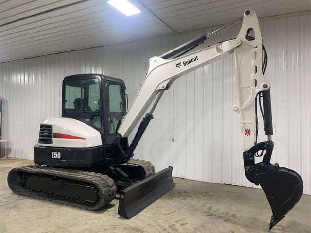 Image of Bobcat E50 equipment image 4