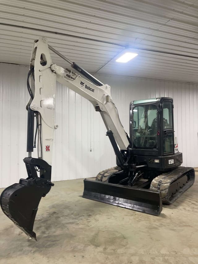 Image of Bobcat E50 equipment image 2