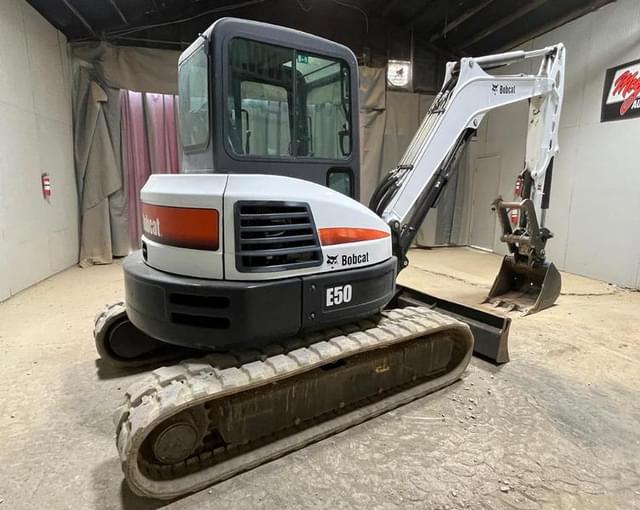 Image of Bobcat E50 equipment image 4