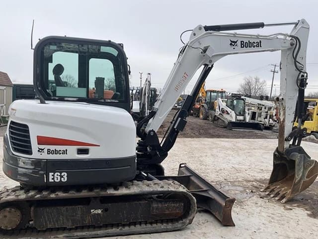 Image of Bobcat E63 equipment image 4