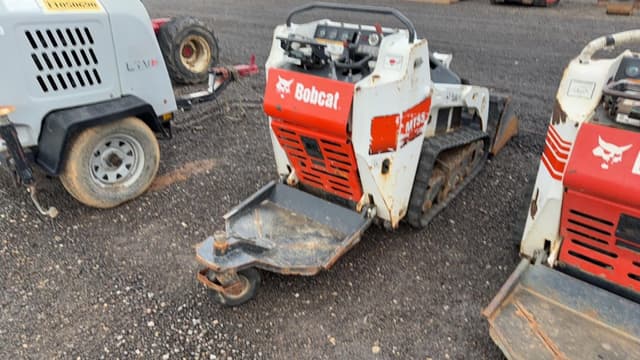 Image of Bobcat MT55 equipment image 4