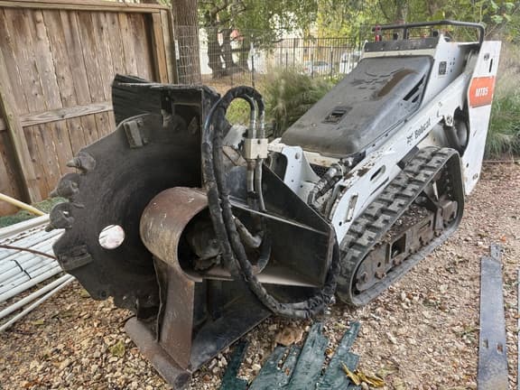 Image of Bobcat MT85 equipment image 3