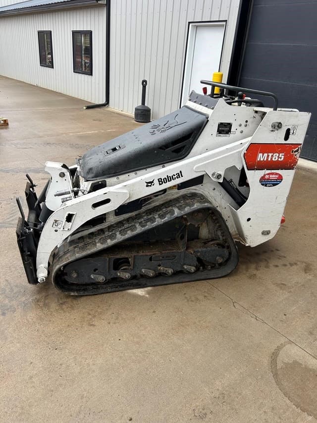 Image of Bobcat MT85 equipment image 3