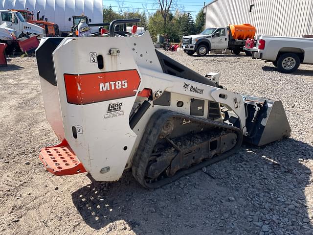 Image of Bobcat MT85 equipment image 2