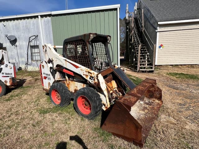 Image of Bobcat S570 equipment image 2