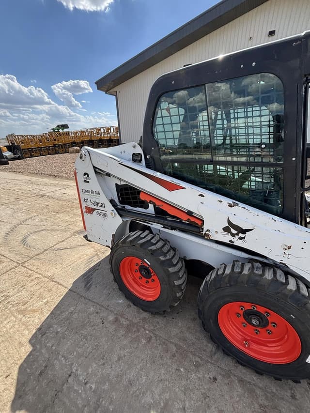 Image of Bobcat S450 equipment image 3