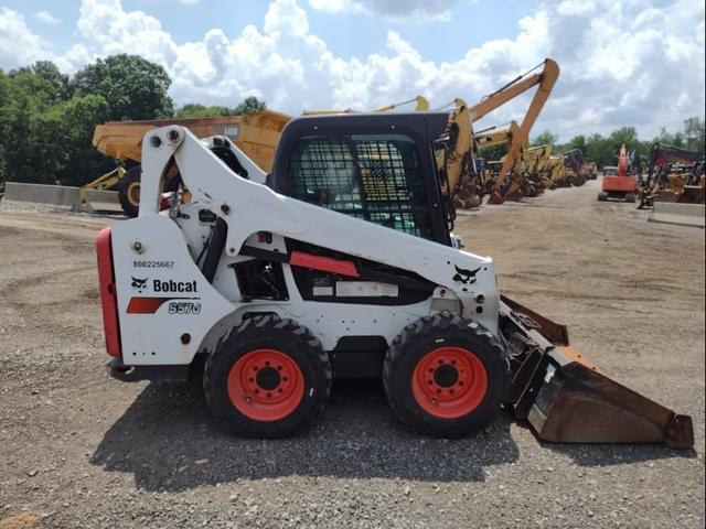 Image of Bobcat S570 equipment image 2