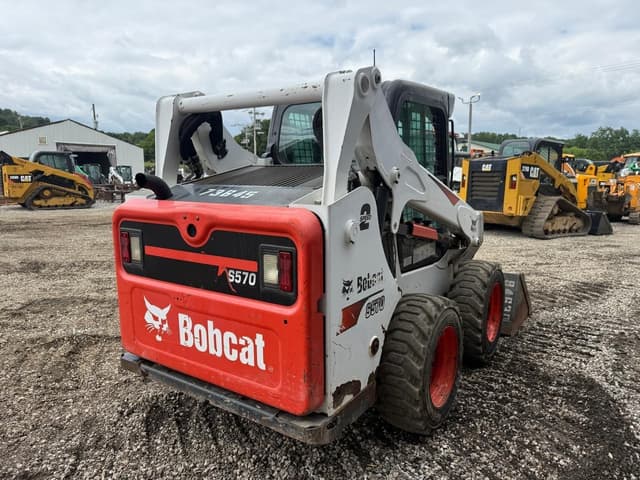 Image of Bobcat S570 equipment image 3