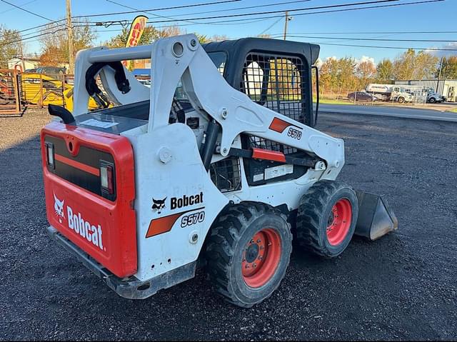 Image of Bobcat S570 equipment image 4
