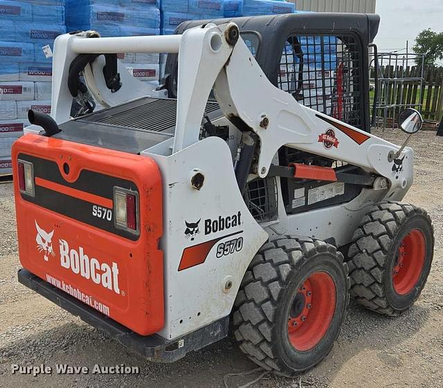 Image of Bobcat S570 equipment image 4