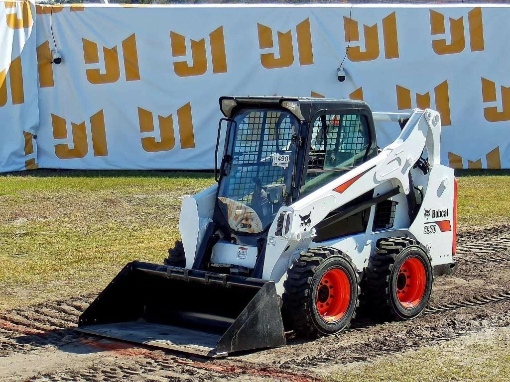 2018 Bobcat S570 Equipment Image0