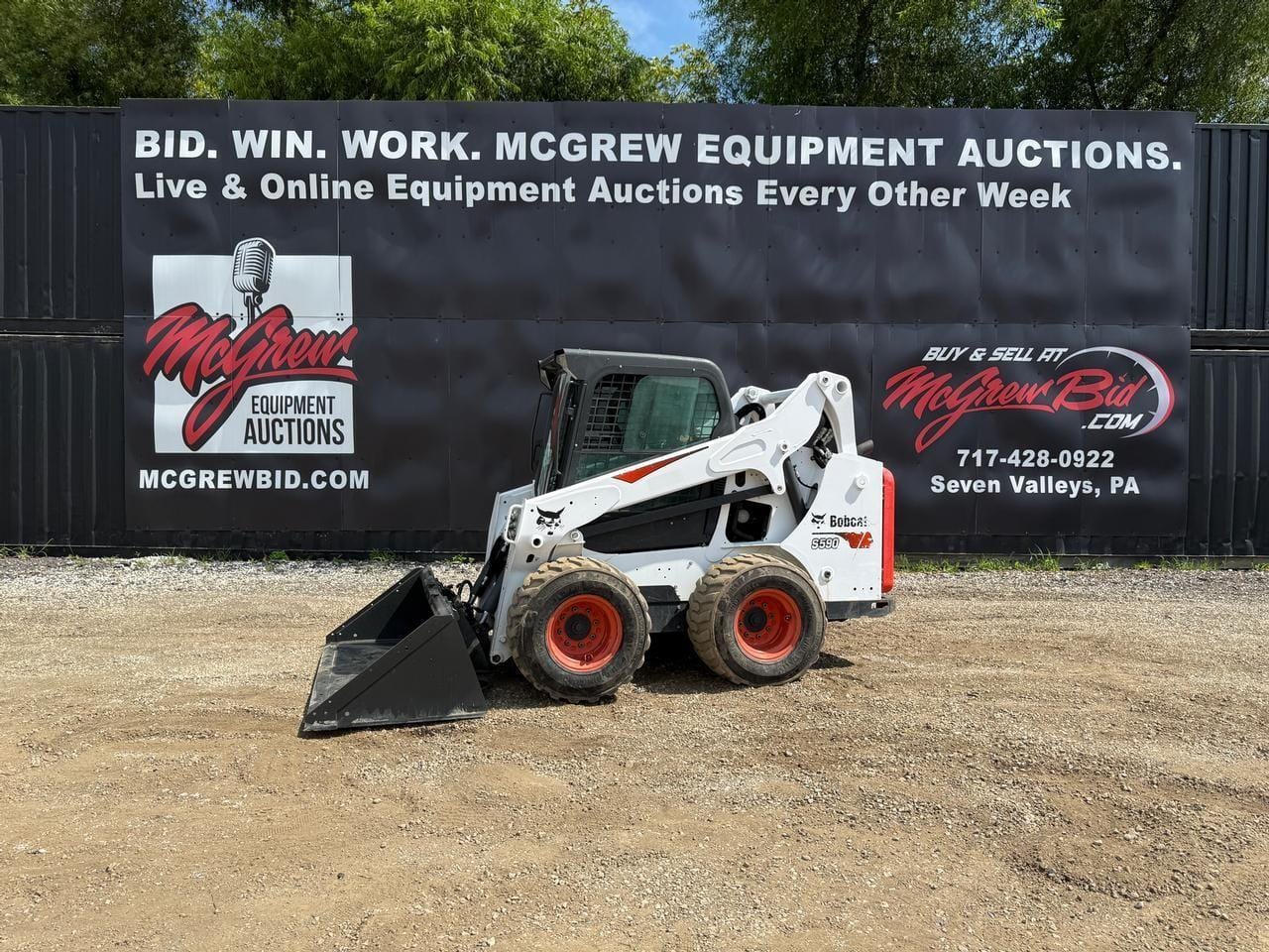 2018 Bobcat S590 Equipment Image0