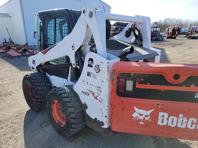 Image of Bobcat S590 equipment image 2