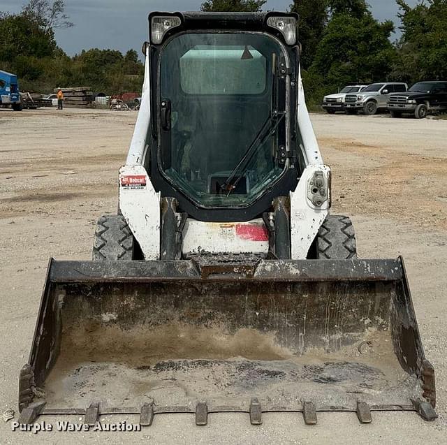 Image of Bobcat S590 equipment image 1