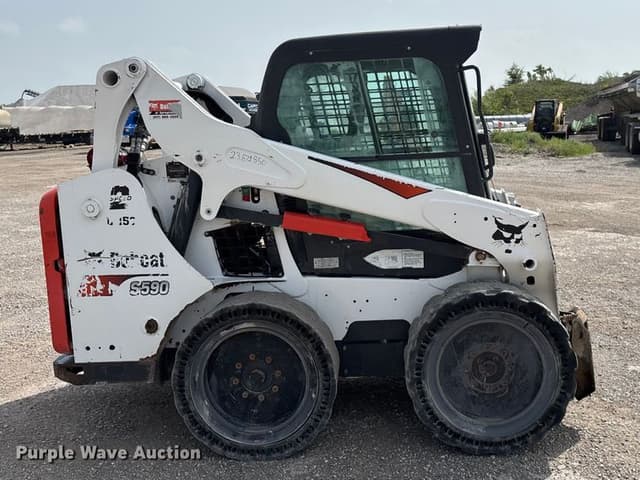 Image of Bobcat S590 equipment image 3