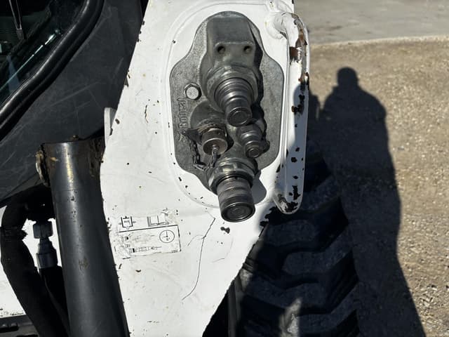 Image of Bobcat S595 equipment image 3