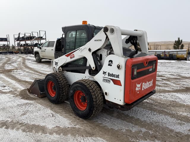 Image of Bobcat S650 equipment image 2